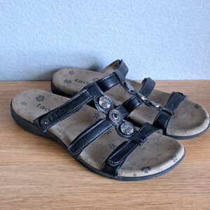 Taos Prize Slip On Black Leather Sandals 3 Strap Embellished Womens Size 9 EU 40
